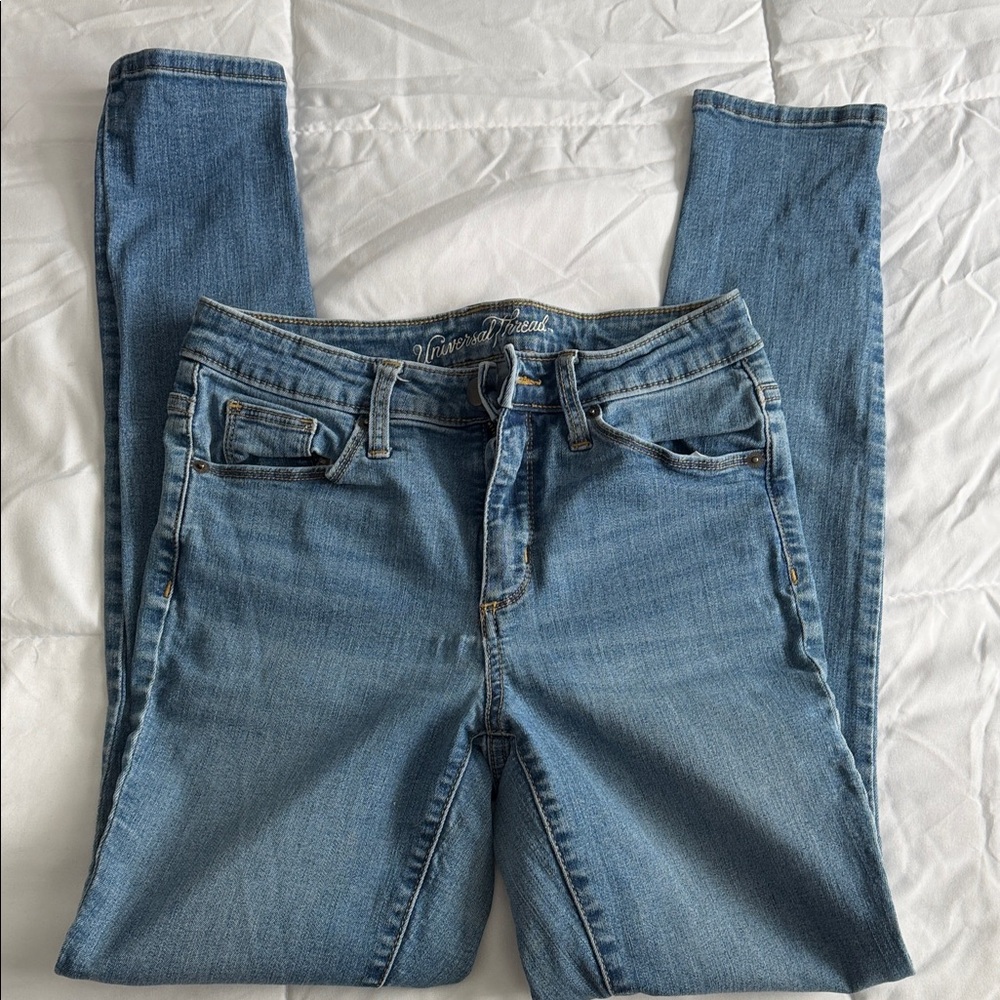 Universal Thread Classic Blue Skinny Jeans